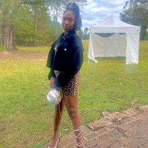 Meet your Posher, Mukuka rosalisa